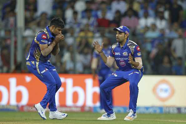 Karn Sharma picks up his maiden wicket in Mumbai colors to dismiss Rahane for 38.