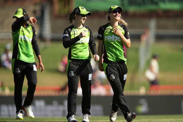 Nicola Carey played a vital role in Thunder's qualification, returning three wickets. Nicola Carey played a vital role in Thunder's qualification, returning three wickets.