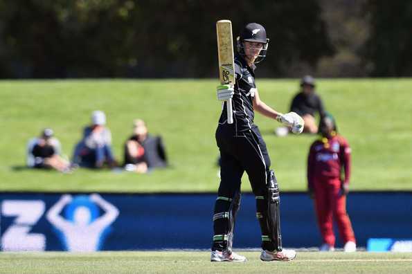 Satterthwaite remained unbeaten on 71. Satterthwaite remained unbeaten on 71.