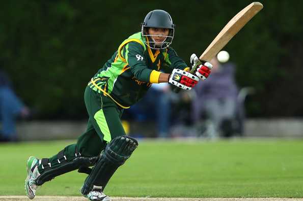 Bismah Maroof rescued her team from a tricky position with a fluent half-century