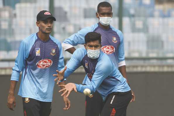 Bangladesh's cricketers had to wear face masks during their practice sessions Bangladesh's cricketers had to wear face masks during their practice sessions