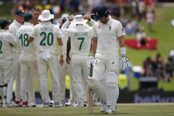 Joe Denly made a stylish 31 before Dwaine Pretorius trapped him LBW Joe Denly made a stylish 31 before Dwaine Pretorius trapped him LBW