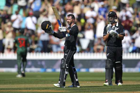 Conway struck 17 fours in his 110-ball 126 while Mitchell finished unbeaten 100 off 92, with nine fours and two sixes Conway struck 17 fours in his 110-ball 126 while Mitchell finished unbeaten 100 off 92, with nine fours and two sixes