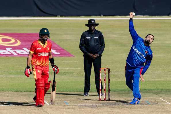 Sikandar Raza's efforts were not enough to prevent Zimbabwe from losing. Sikandar Raza's efforts were not enough to prevent Zimbabwe from losing.