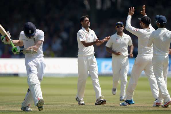 Bhuvneshwar Kumar of India celebrates with teammates after dismissing Sam Robson Bhuvneshwar Kumar of India celebrates with teammates after dismissing Sam Robson