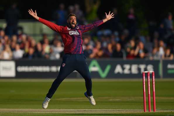Kent bowlers did well to restrict Gloucestershire to 137 Kent bowlers did well to restrict Gloucestershire to 137