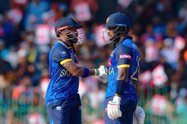 Good knocks from Avishka Fernando and Kusal Mendis helped Sri Lanka to 248 Good knocks from Avishka Fernando and Kusal Mendis helped Sri Lanka to 248