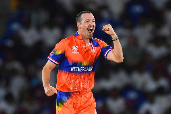 Kyle Klein and Paul van Meekeren (pic) shared seven wickets between them. Kyle Klein and Paul van Meekeren (pic) shared seven wickets between them.