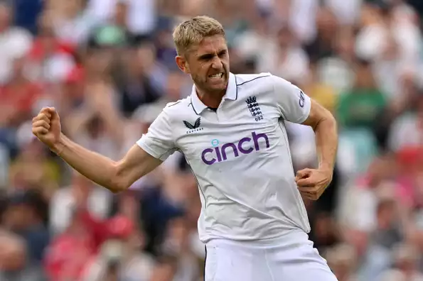 Stone picked up two wickets in Sri Lanka's early struggles. Stone picked up two wickets in Sri Lanka's early struggles.