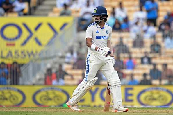 KL Rahul played a string of attractive drives in the 2nd innings of the Chennai Test. KL Rahul played a string of attractive drives in the 2nd innings of the Chennai Test.