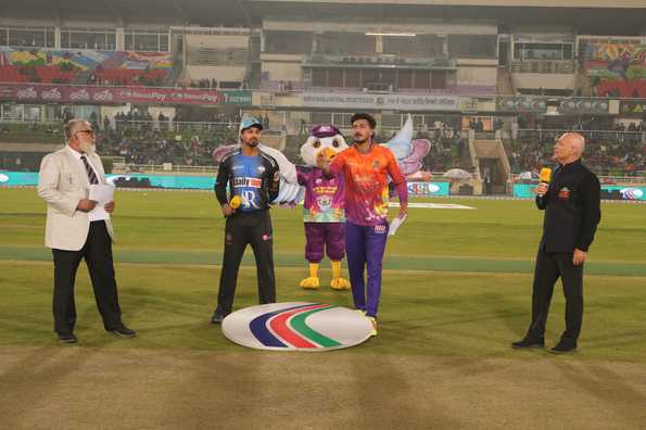 The overseas players of Durbar were not happy with the non-payment of dues The overseas players of Durbar were not happy with the non-payment of dues