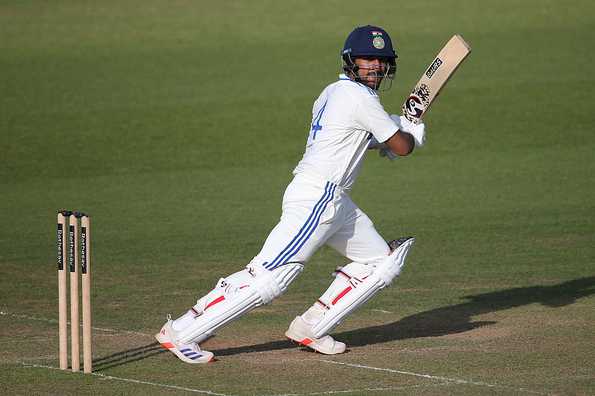 Dhruv Jurel enroute to his half-century 