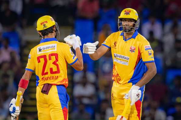 Madurai Panthers accused Dindigul Dragons of ball-tampering