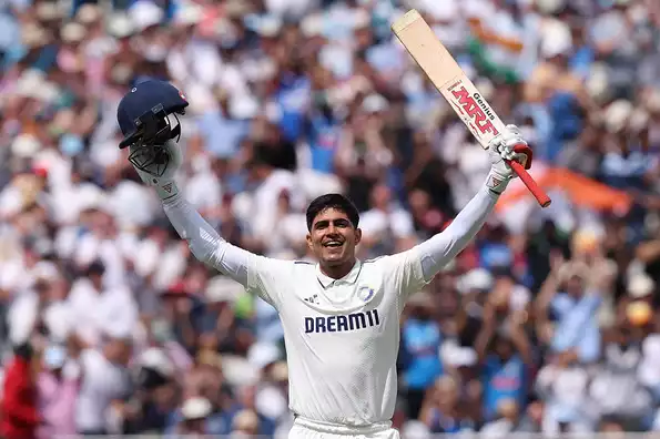 Gill celebrates his double-hundred