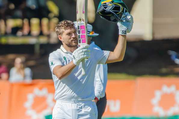 Mulder hit a mammoth 264* on Day 1 of the second Test. Mulder hit a mammoth 264* on Day 1 of the second Test.