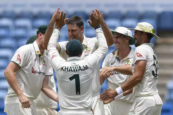 Starc and Lyon shared six wickets in the final innings of the Test Starc and Lyon shared six wickets in the final innings of the Test