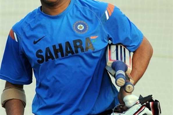 Sachin Tendulkar was felicitated by Narendra Modi. Sachin Tendulkar was felicitated by Narendra Modi.