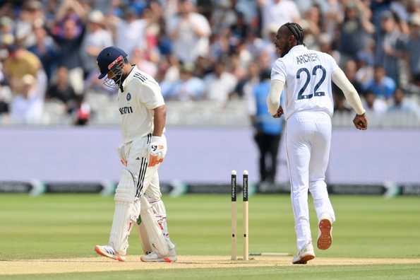 Jofra Archer celebrates the wicket of Rishabh Pant Jofra Archer celebrates the wicket of Rishabh Pant