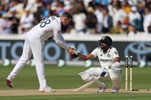 Siraj down on his haunches after losing the last wicket 