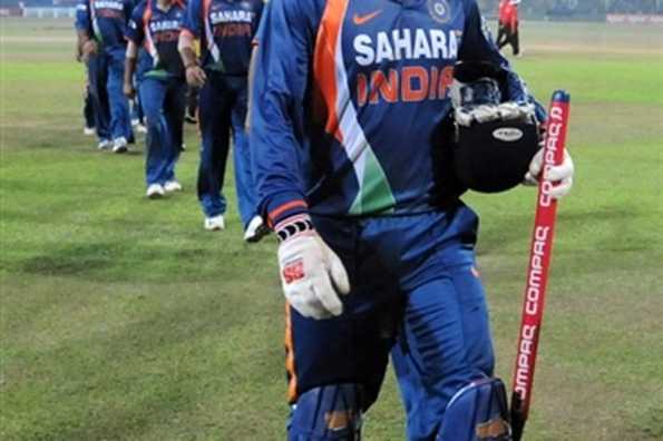 India's win may have brought a smile to most faces, but the perfectionist Dhoni wanted the team to tighten up its fielding. India's win may have brought a smile to most faces, but the perfectionist Dhoni wanted the team to tighten up its fielding.