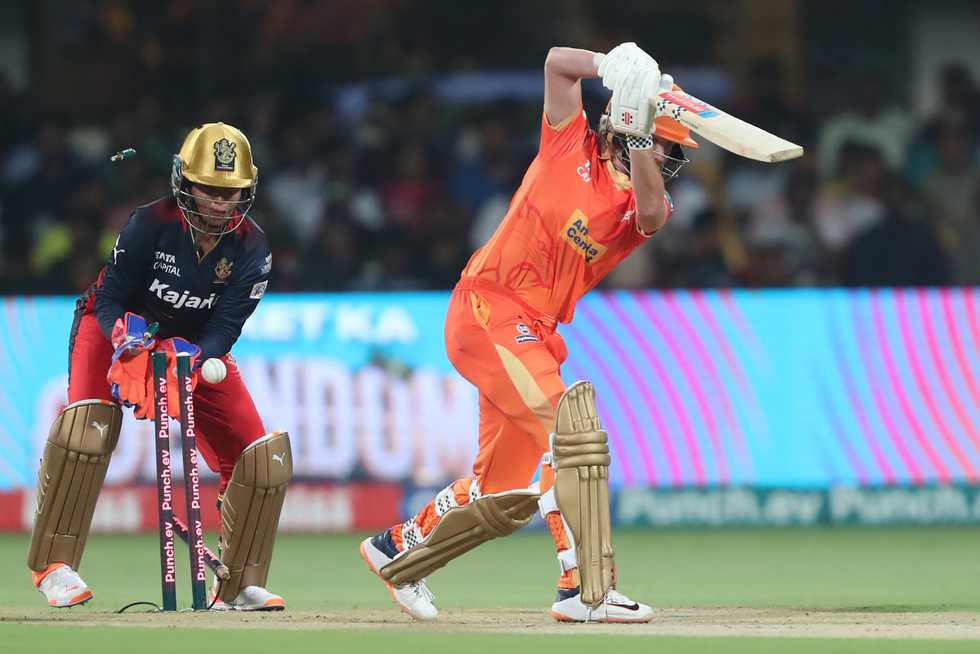 Beth Mooney was cleaned up by Renuka Singh in the latter's opening spell. Beth Mooney was cleaned up by Renuka Singh in the latter's opening spell.